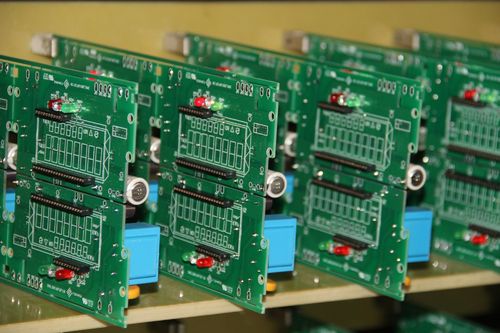ข่าวล่าสุดของบริษัทเกี่ยวกับ ความแตกต่างระหว่าง PCB และ PCBA