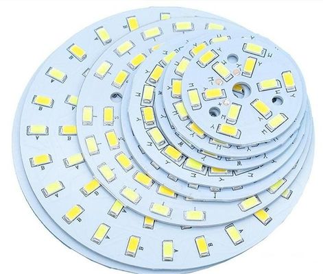 ราคาดี 1.5 มิลลิเมตร อลูมิเนียมฐาน SMT PCB ประกอบด้วย 1.0-3.0 W / mK ความสามารถในการนําไฟ ออนไลน์