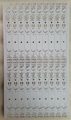 ราคาดี 1 ลิตร แอลูมิเนียม PCB Board 1.5 มิลลิเมตร สีขาว Soldermask สําหรับ LED Lighting ออนไลน์