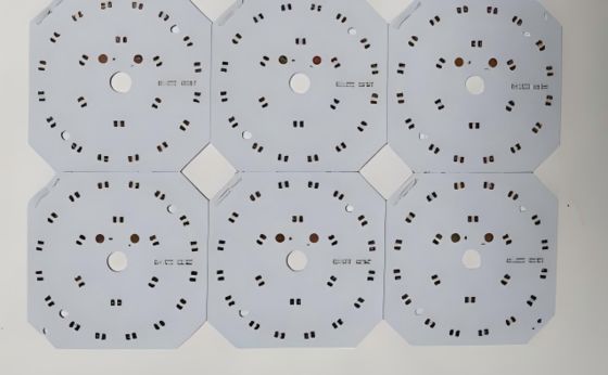 ราคาดี 1 Layer LED PCB Board With Aluminium Base Board 1OZ And White Soldermask ออนไลน์