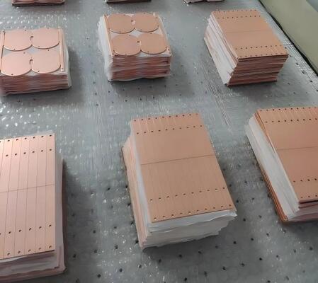 ราคาดี 1 ชั้น PCB ทองแดง มีความสามารถในการนําไฟฟ้าและความสามารถในการนําอุณหภูมิสูง 1.0 ถึง 2.0 WmK เหมาะสําหรับการระบายความร้อน ออนไลน์